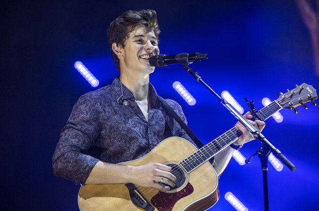 Shawn Mendes at Rogers Centre
